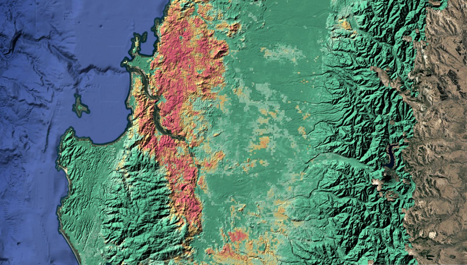 Visor Fire Chile: mapa de susceptibilidad a incendios forestales, con las zonas más susceptibles en rojo